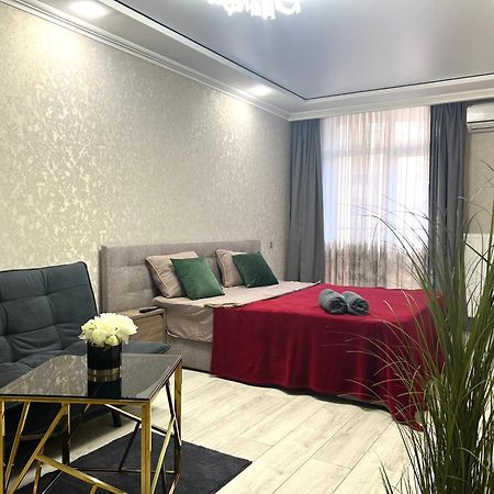Apartments Vip Avalon Львов Экстерьер фото