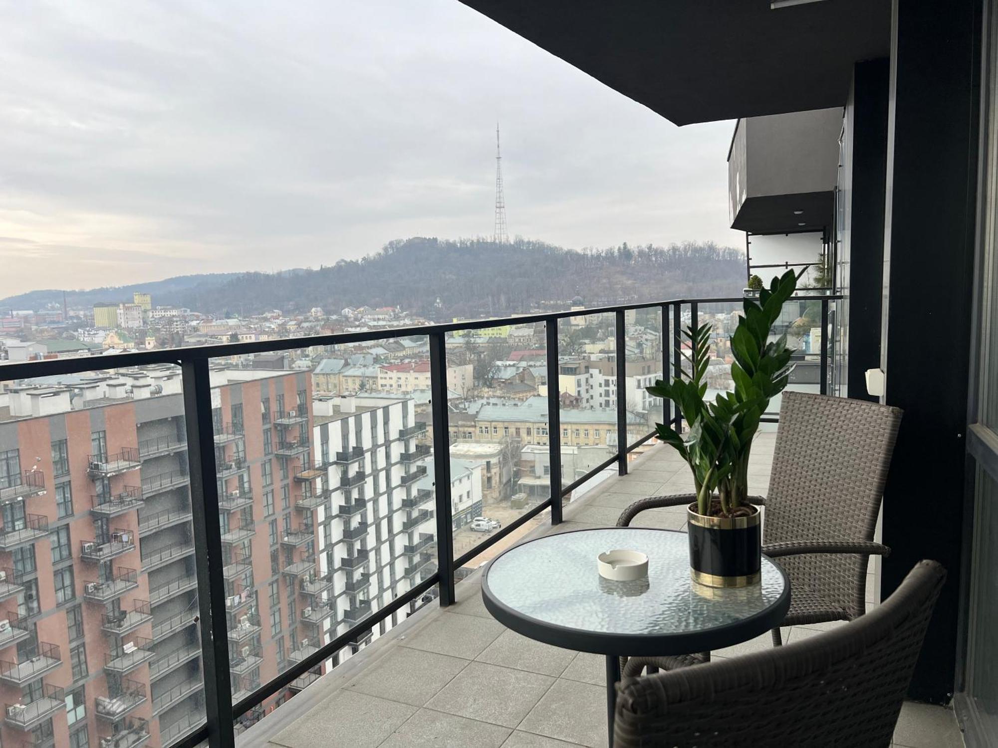 Apartments Vip Avalon Львов Экстерьер фото