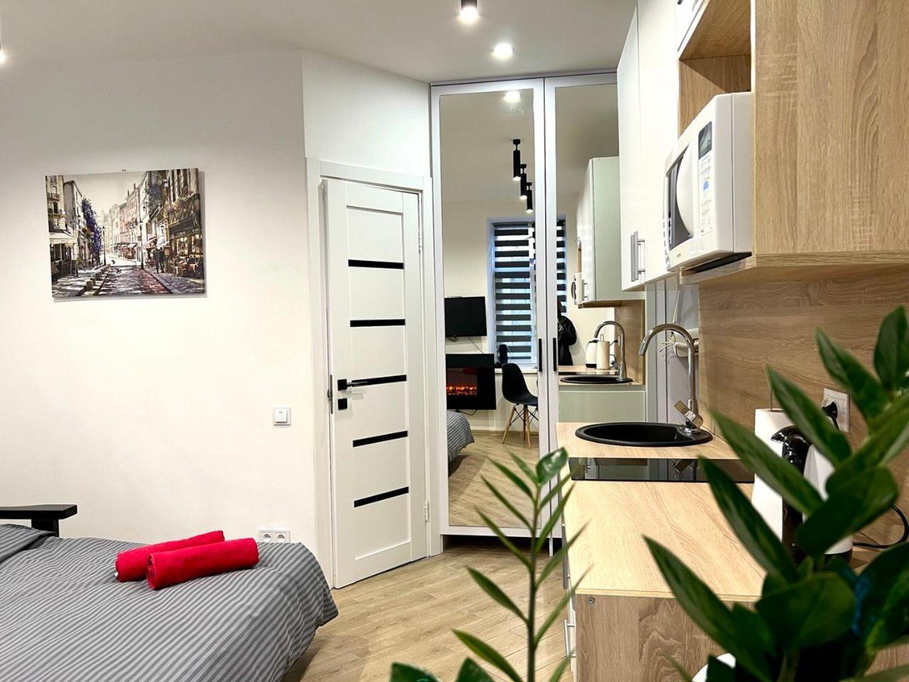 Apartments Vip Avalon Львов Экстерьер фото