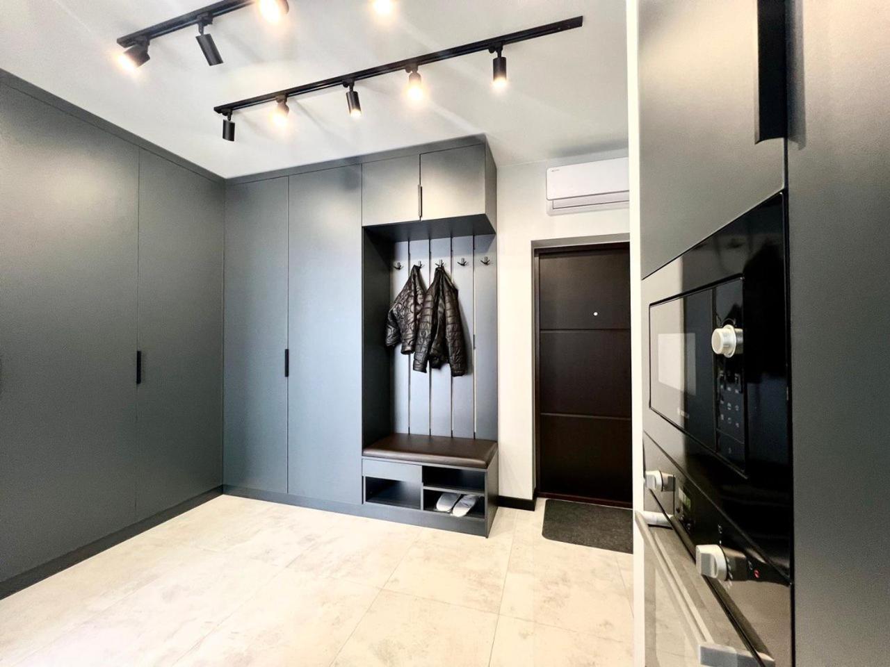 Apartments Vip Avalon Львов Экстерьер фото