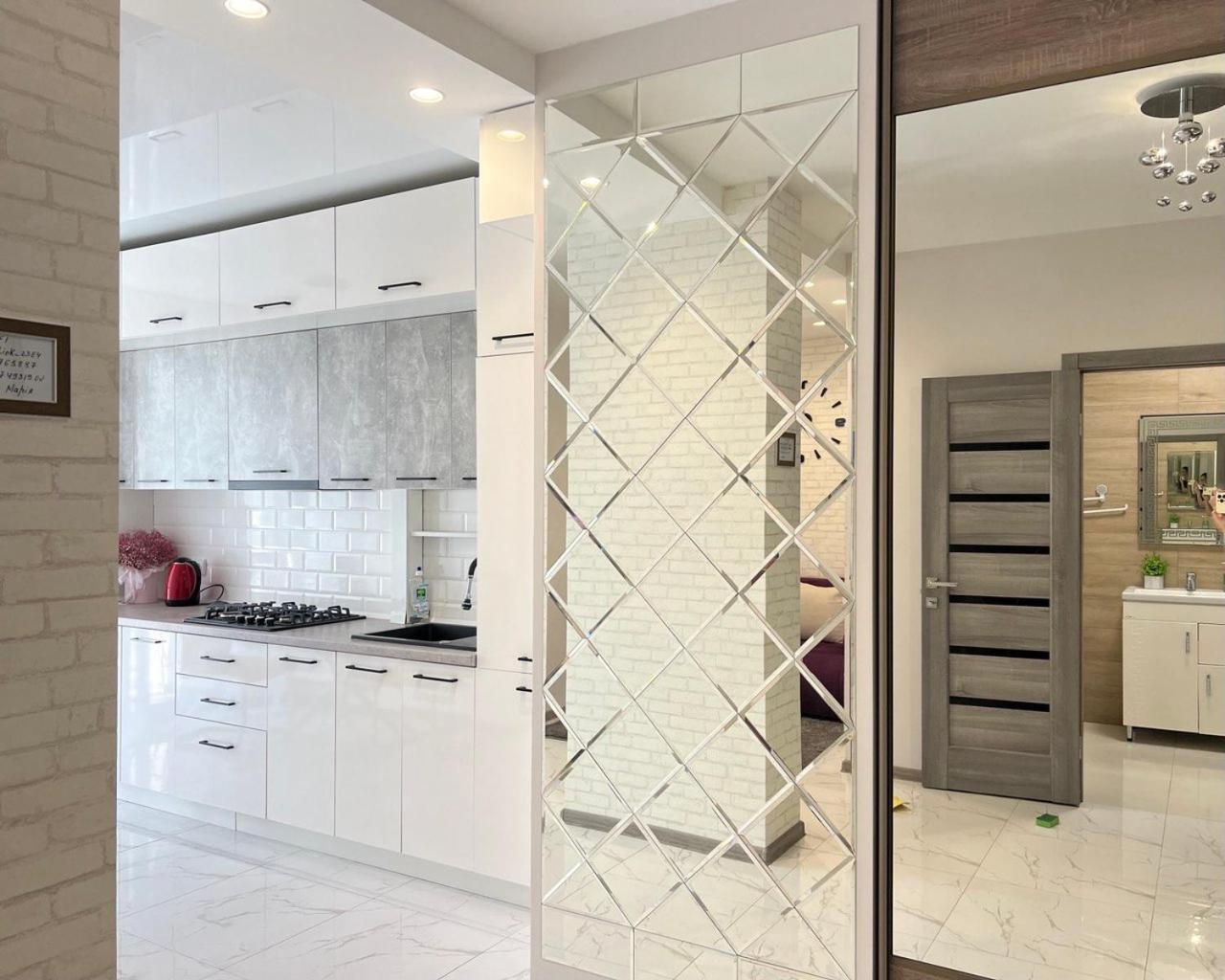 Apartments Vip Avalon Львов Экстерьер фото