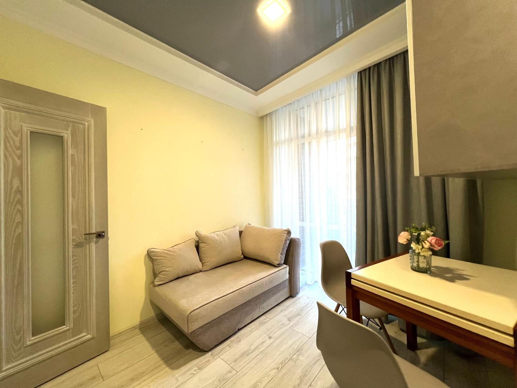 Apartments Vip Avalon Львов Экстерьер фото
